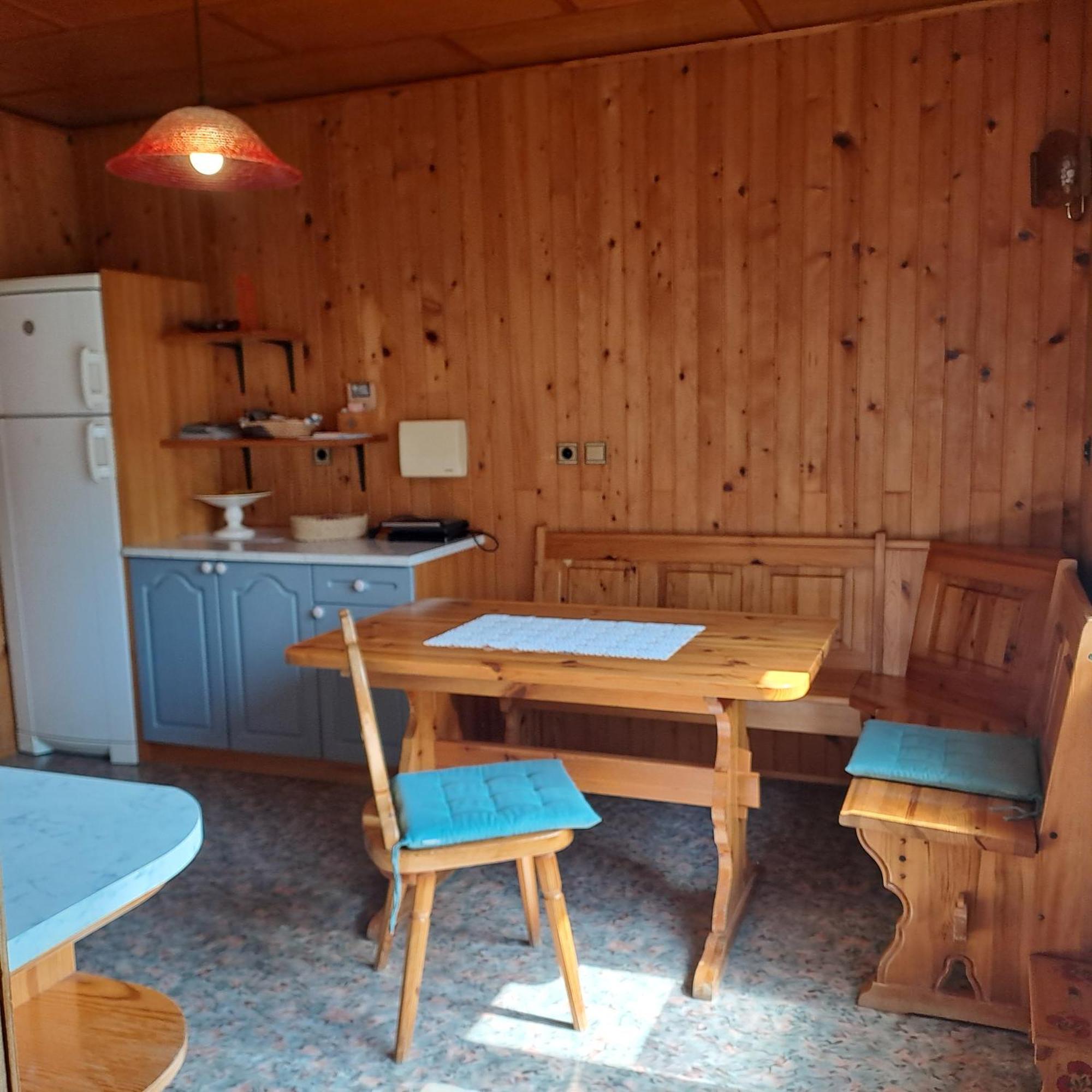 Kiara Rooms Jesenice Exterior photo